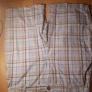 🧤👓 plaid shorts. Basically new